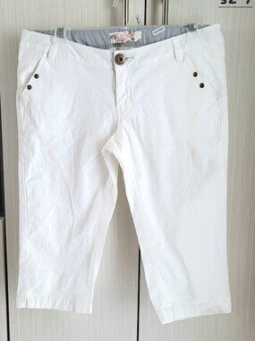 Capris